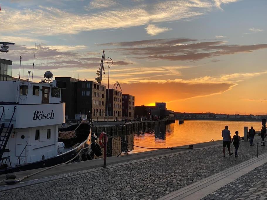 Historischer Ohlerich Speicher Hafen Wismar Ap.18 Экстерьер фото