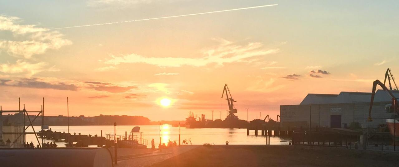 Historischer Ohlerich Speicher Hafen Wismar Ap.18 Экстерьер фото